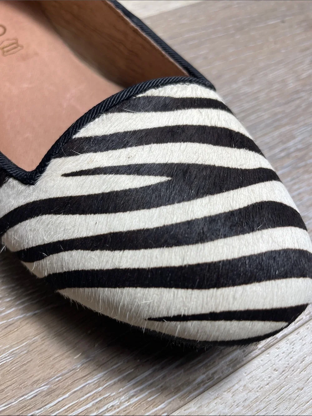 ALDO Zebra-Print “Ostlie 88” Slip-On Ballet Flats - size 8 WITH BOX!